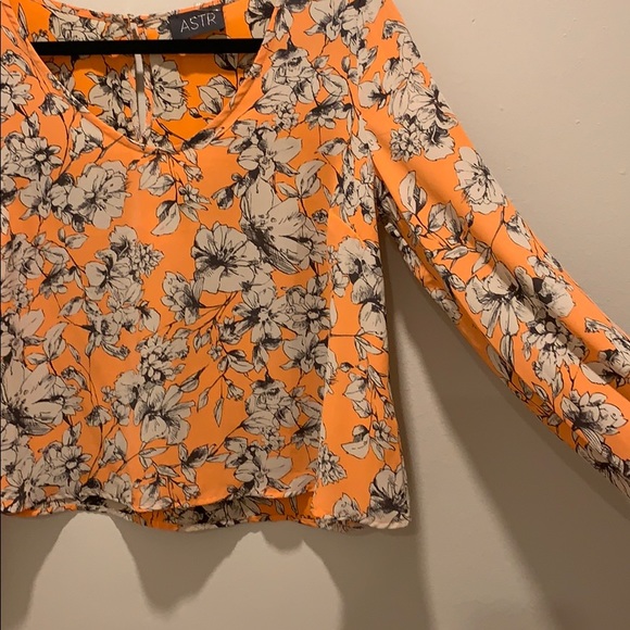 ASTR Blouse - Picture 5 of 5